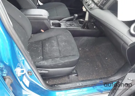 2017 Toyota Rav4 Le z USA, uszkodzony, nr VIN 2T3BFREV8HW563952